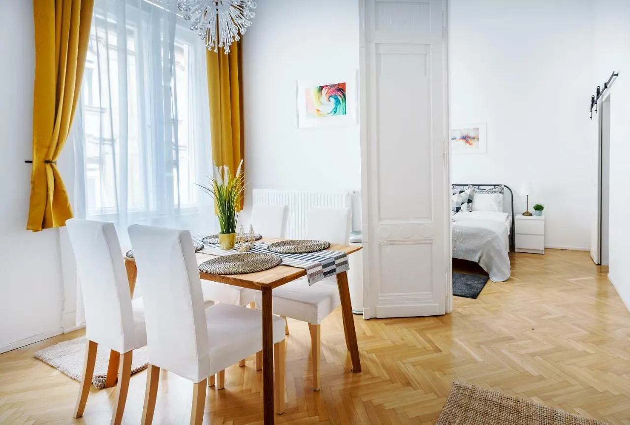 Exclusive Downtown Bella Home Budapest