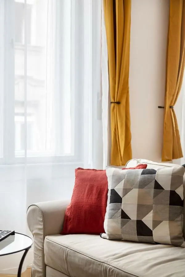Exclusive Downtown Bella Home Budapest 0*,