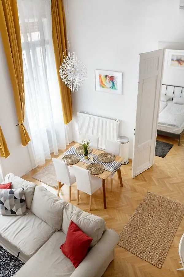 Exclusive Downtown Bella Home Budapest