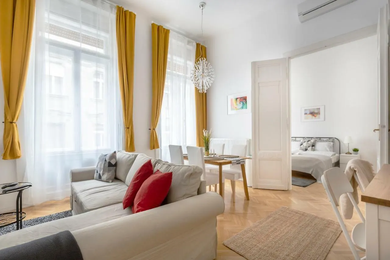 Exclusive Downtown Bella Home Budapest Hungary